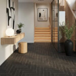 Laminado_FAUS_STONE_EFF_Parquet-Negro_AMB-1-380x380